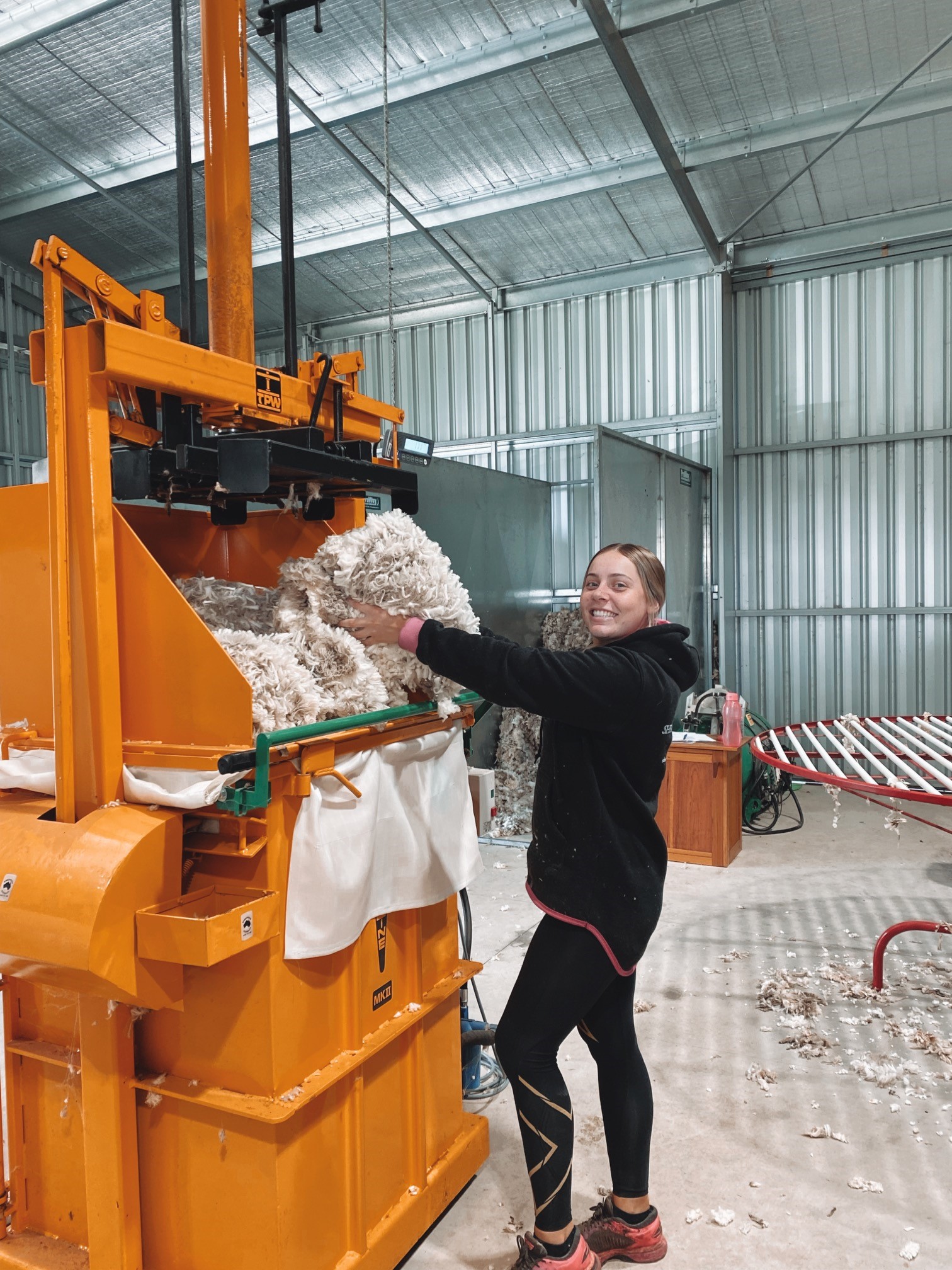 Anna Lowe Award The Fox And Lillie Rural And Scaa Shearer Woolhandler Training Victorian Wool 1740